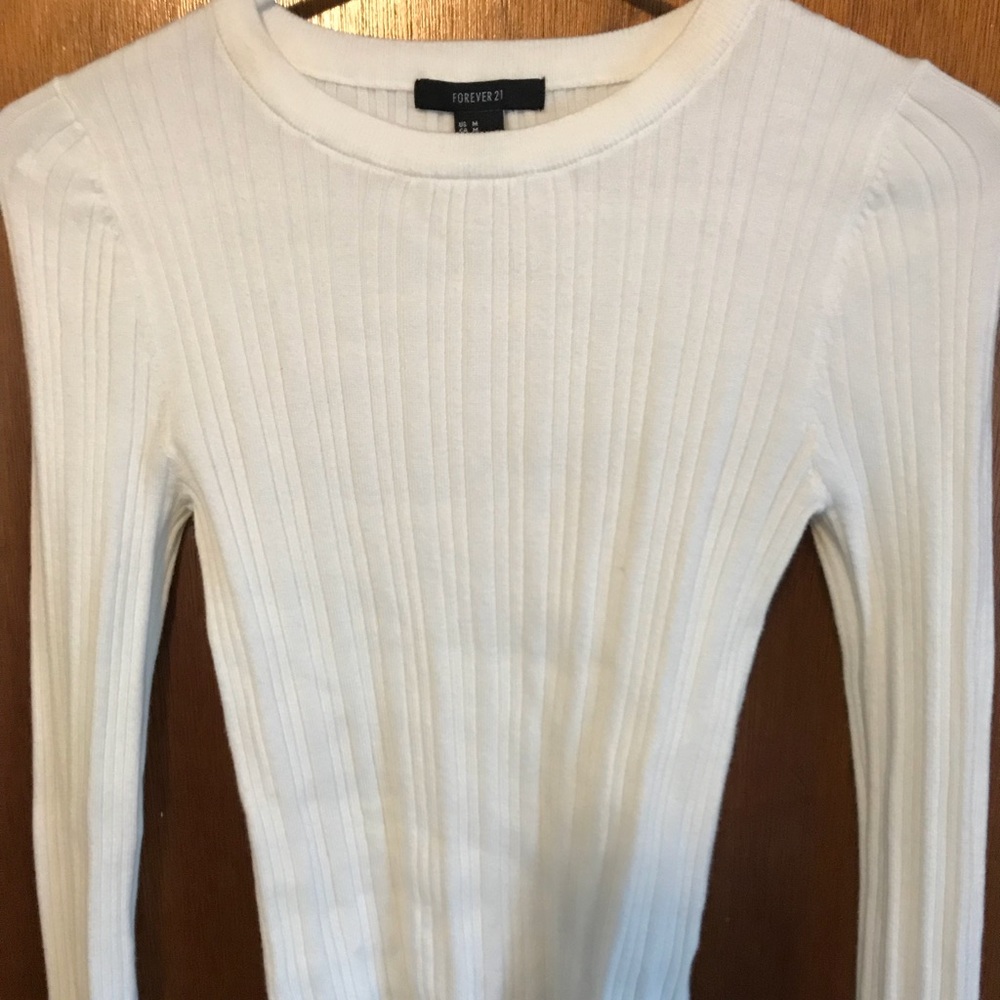 White Long Sleeve/Crop Top